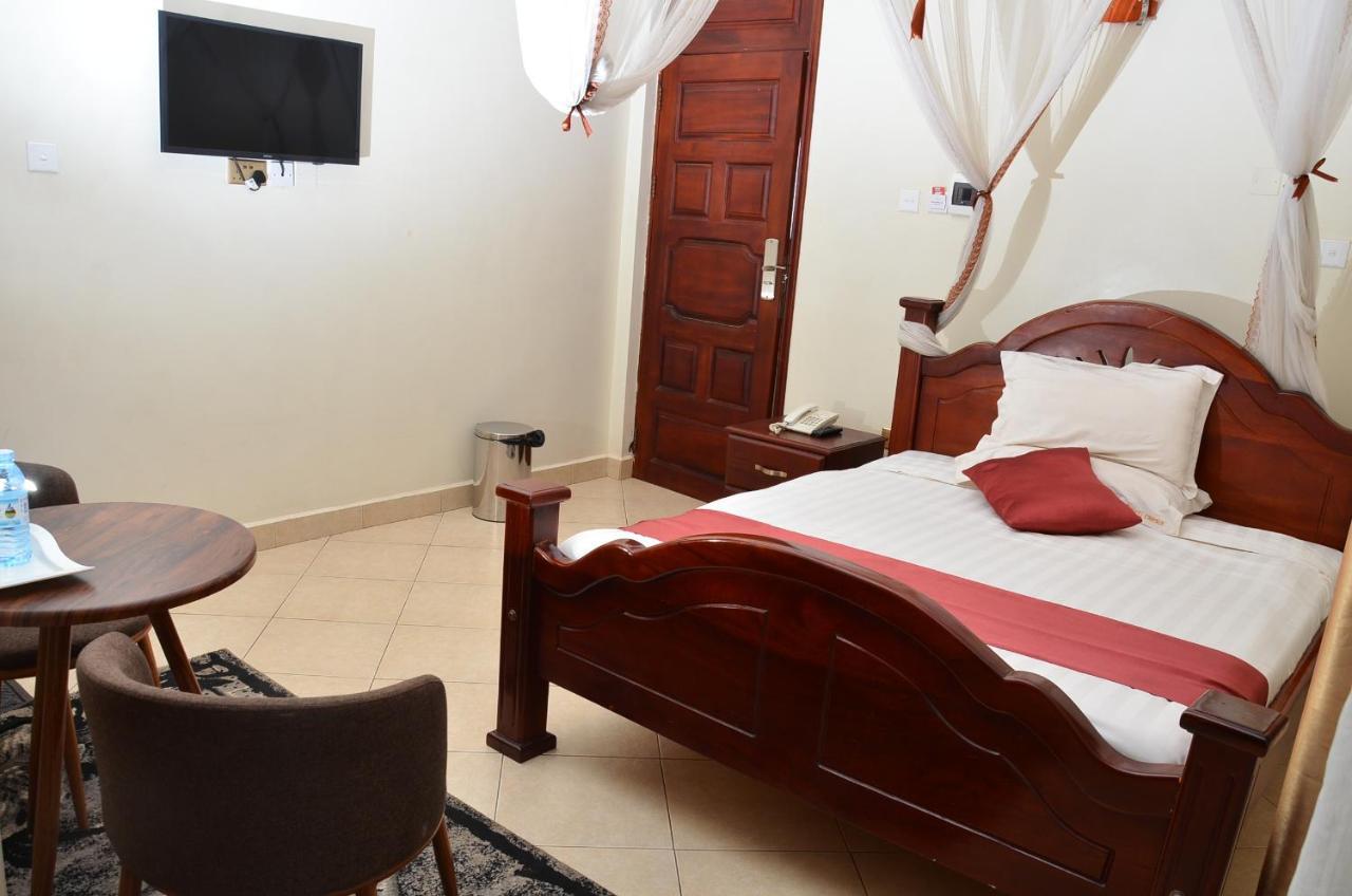 Ss Hotel Kampala Kültér fotó