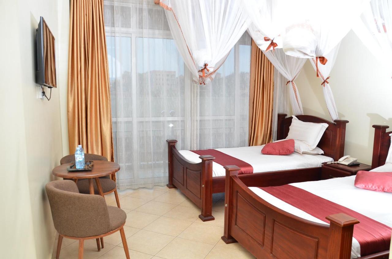 Ss Hotel Kampala Kültér fotó