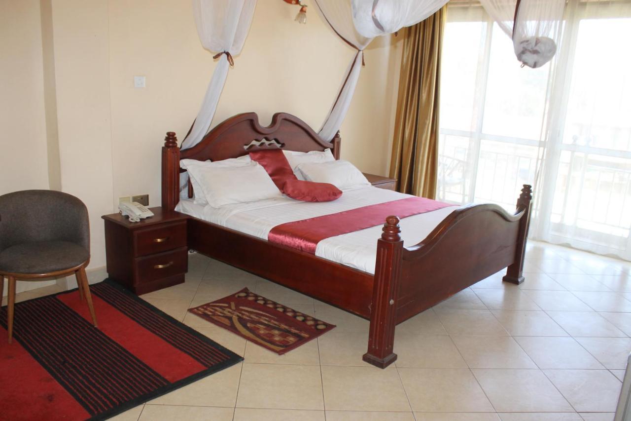 Ss Hotel Kampala Kültér fotó