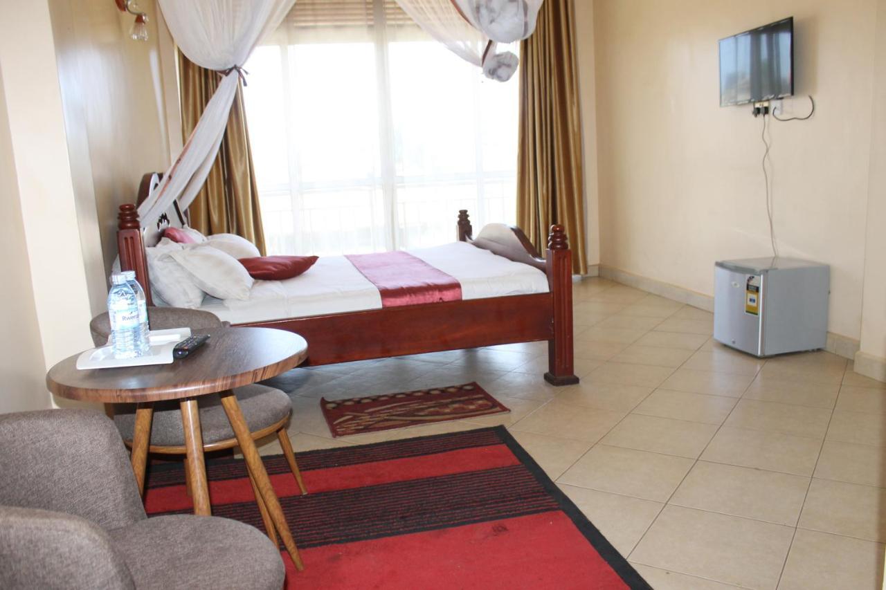 Ss Hotel Kampala Kültér fotó